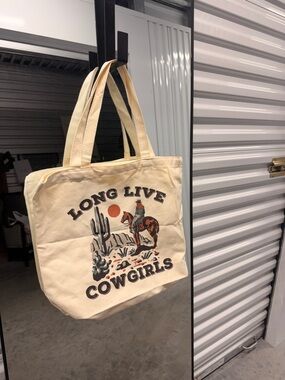 Cream Canvas 'Long Live Cowgirls' Tote Bag with Western Graphic